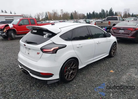 2018 Ford Focus St из США, поврежденный, VIN 1FADP3L95JL289651